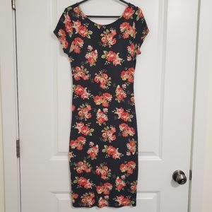 Forever 21 floral dress size M